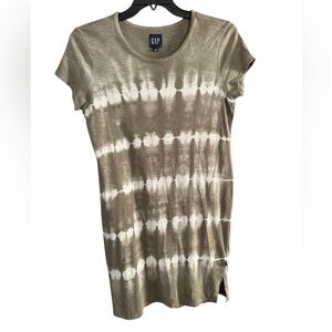 GAP Women's Green Tie Dye Long Night Tee Shirt